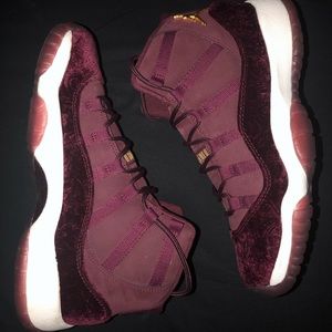 Retro Jordan velvet 11